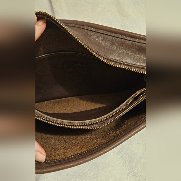 Coach #9974 Multi-zip Legacy Camera Bag Chocolate glove Tanned Leather 1995 - Picture 5 of 10